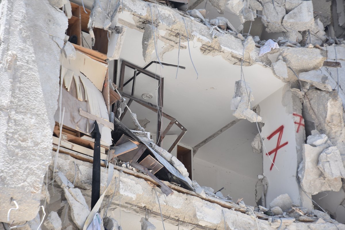 İran'ın, İsrail'e saldırısından sonra yıkım kareleri