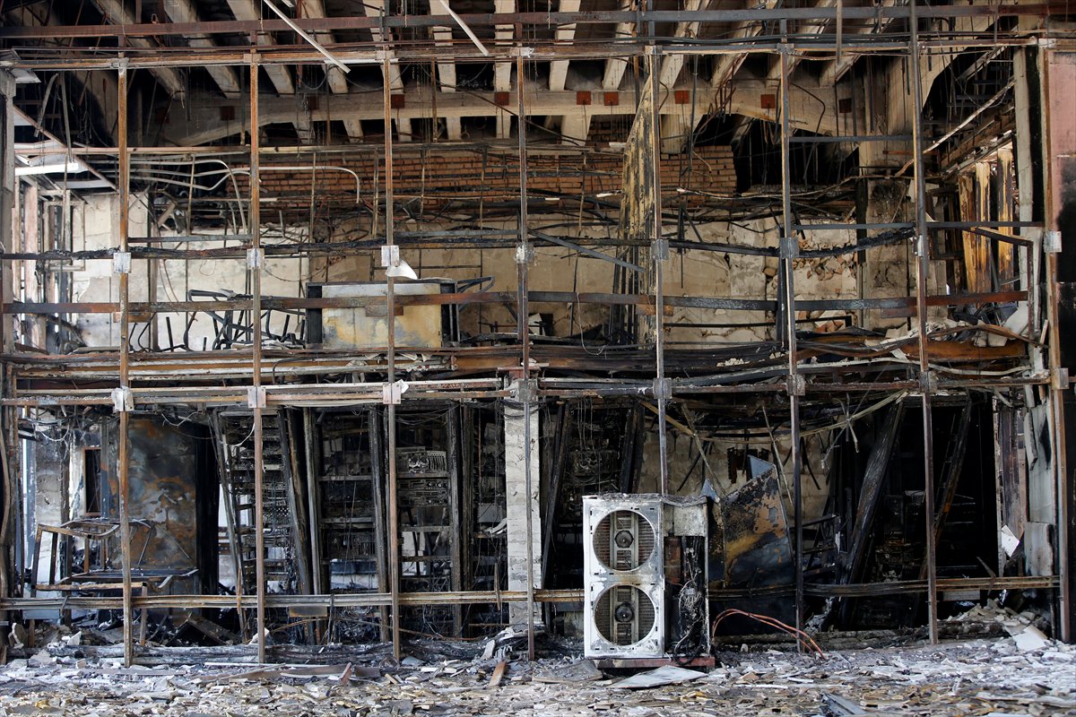 İran'ın, İsrail'e saldırısından sonra yıkım kareleri