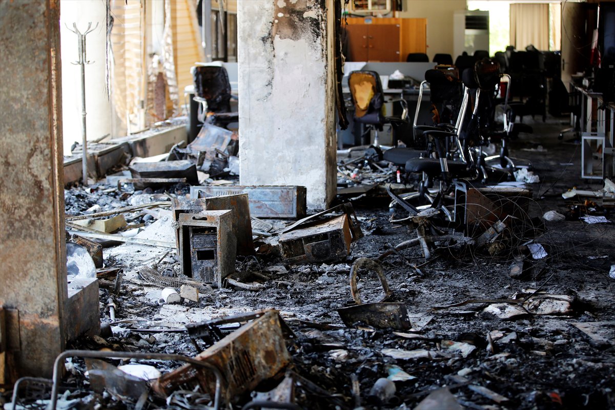 İran'ın, İsrail'e saldırısından sonra yıkım kareleri