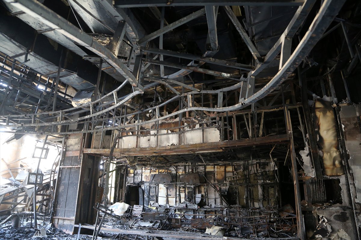 İran'ın, İsrail'e saldırısından sonra yıkım kareleri