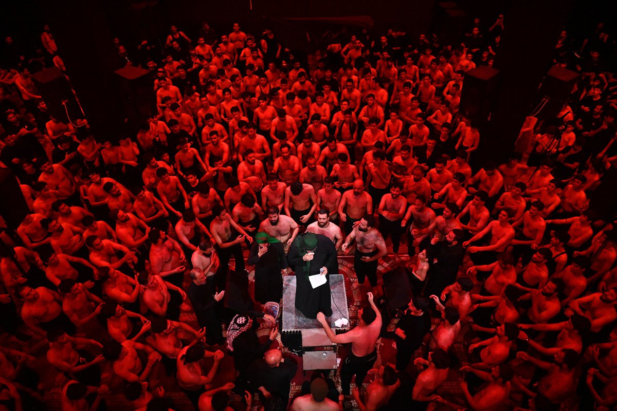 Irak'ta Hz. Hüseyin ve Kerbela Şehitleri için anma töreni