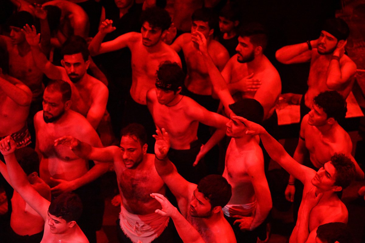 Irak'ta Hz. Hüseyin ve Kerbela Şehitleri için anma töreni