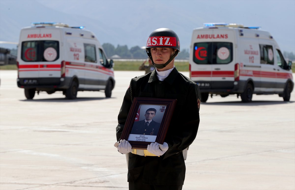 Pençe-Kilit Harekatı’nda şehit olan kahraman askerler son yolculuklarına uğurlandı