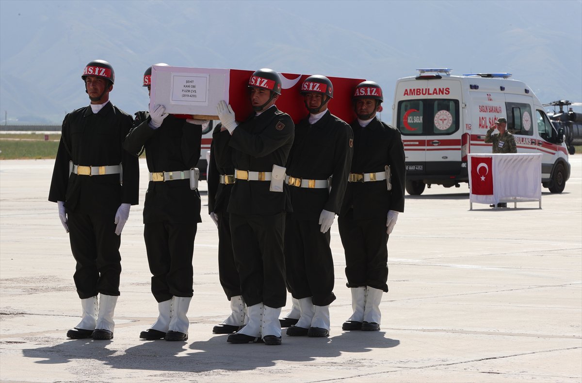 Pençe-Kilit Harekatı’nda şehit olan kahraman askerler son yolculuklarına uğurlandı