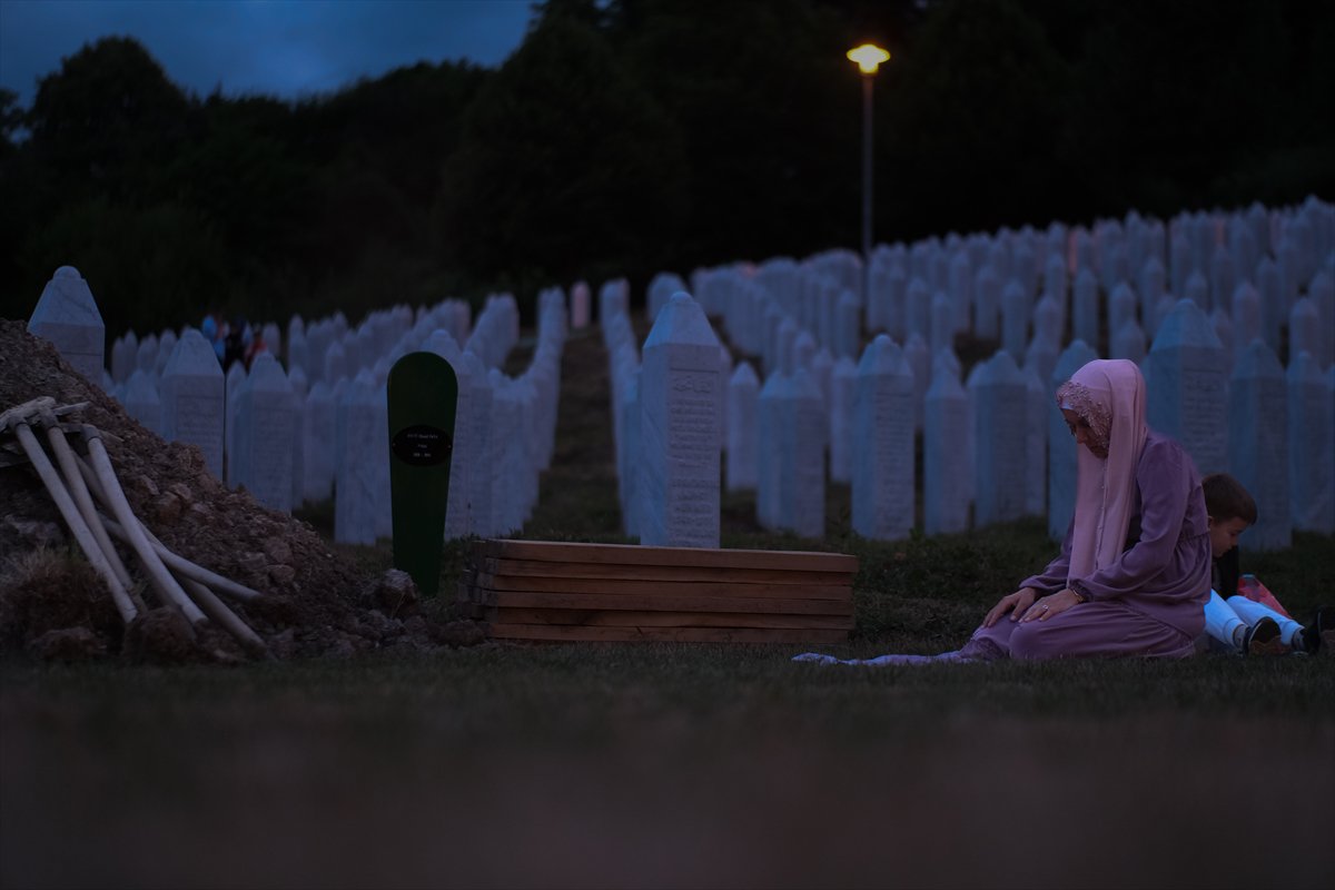 Dinmeyen yas: Srebrenitsa soykırımının 30. yılı