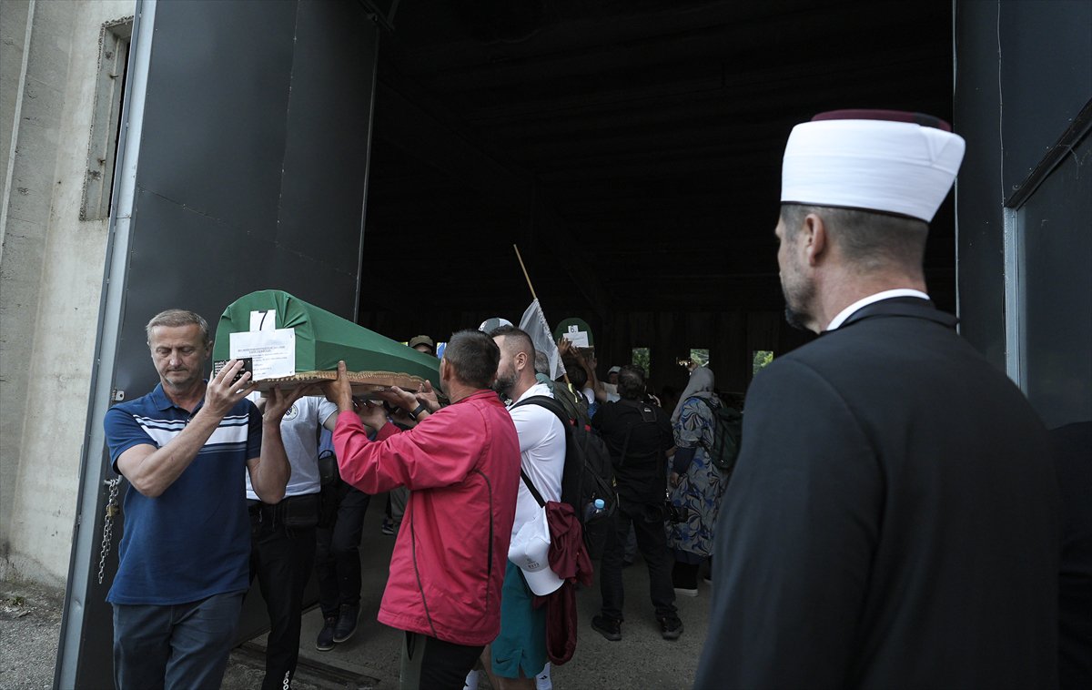 Dinmeyen yas: Srebrenitsa soykırımının 30. yılı