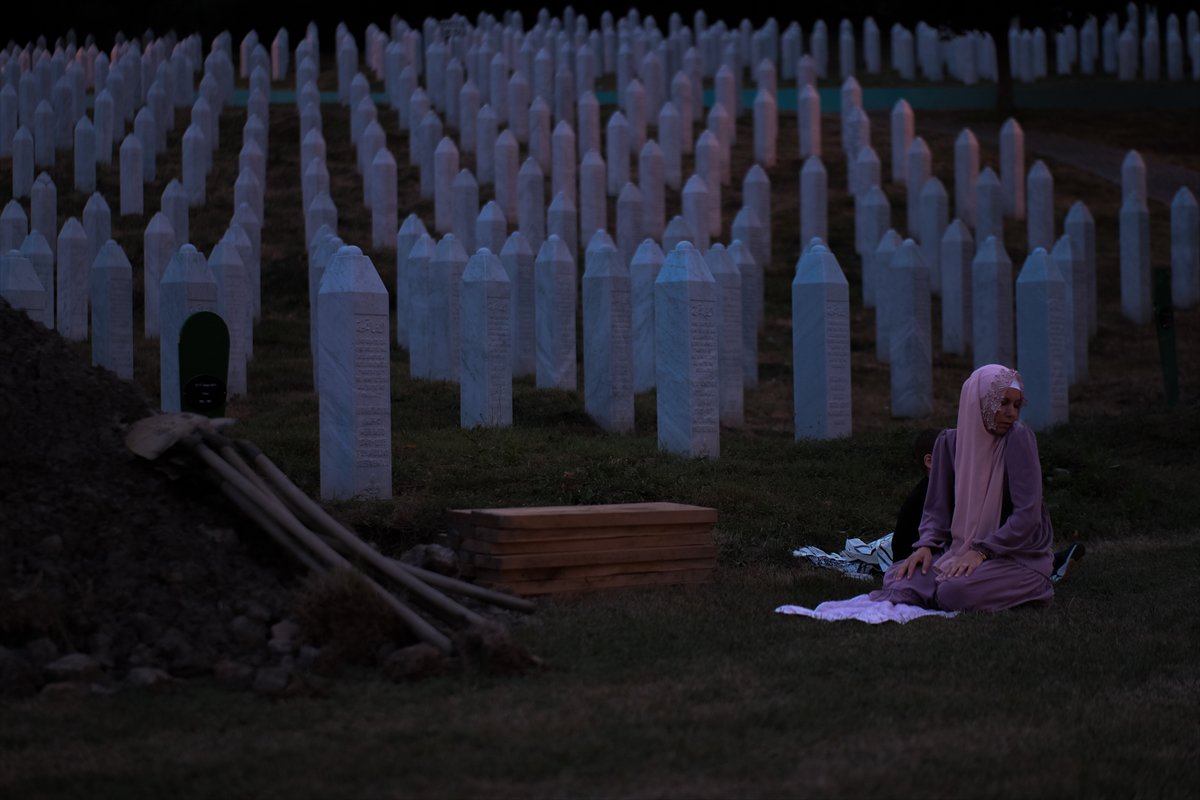 Dinmeyen yas: Srebrenitsa soykırımının 30. yılı