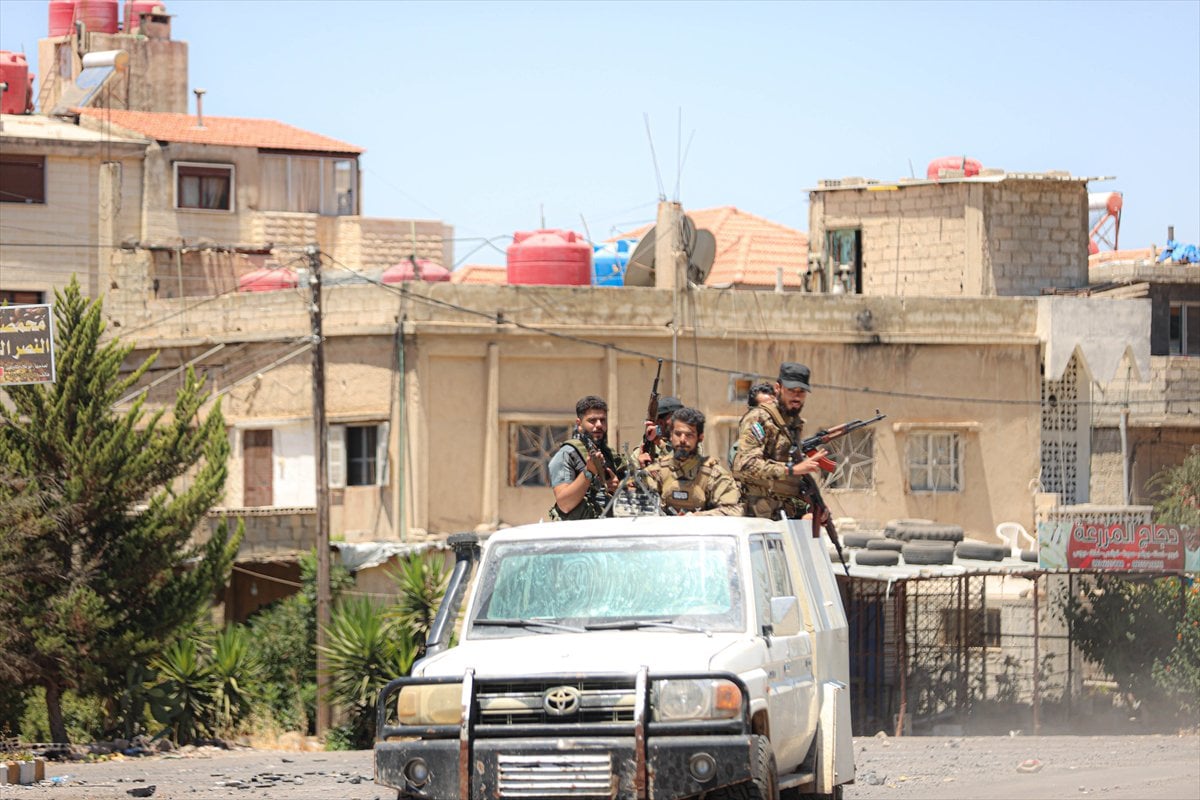 Süveyda'da güvenlik güçleri ile Dürzi gruplar arasındaki çatışmalar