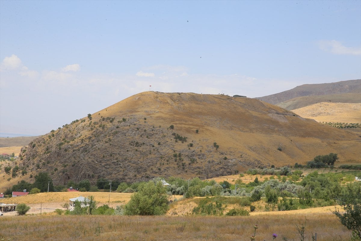Ayanis Kalesi’nde Haldi Tapınağı’nın sırları bir bir çözülüyor