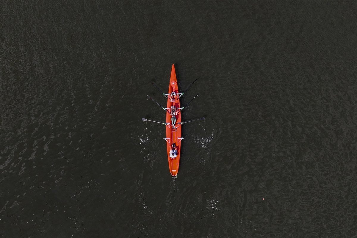 İstanbul’un kalbi Haliç'te kürek zamanı