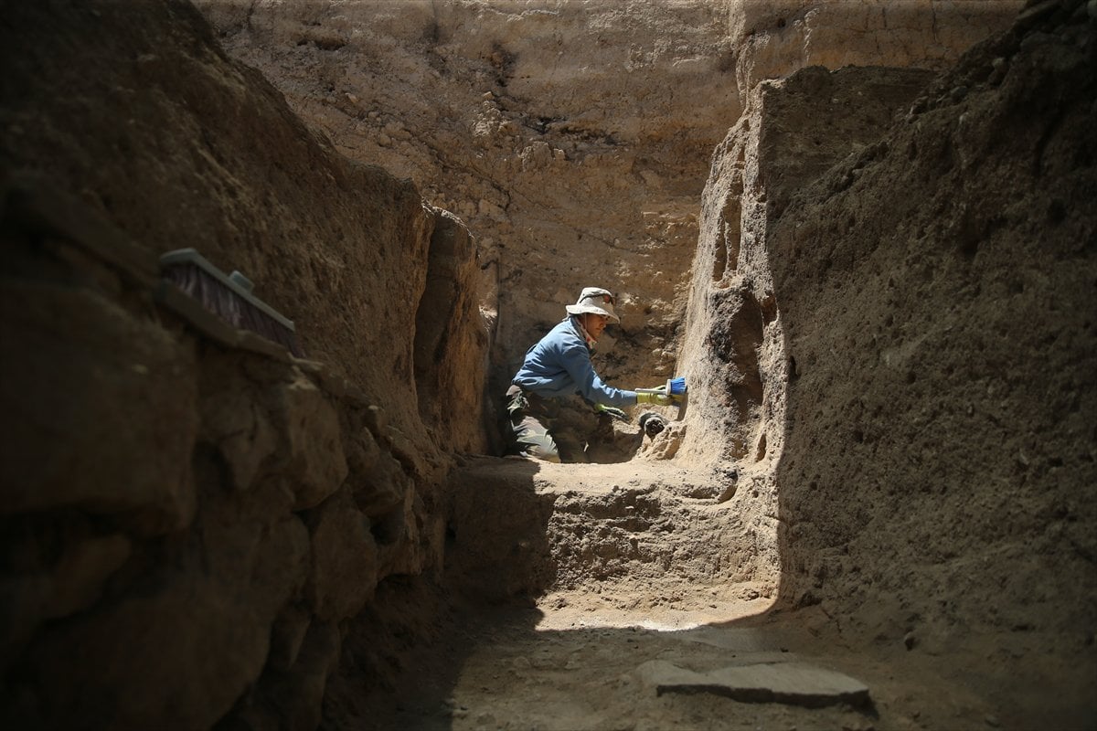 Ayanis Kalesi’nde Haldi Tapınağı’nın sırları bir bir çözülüyor