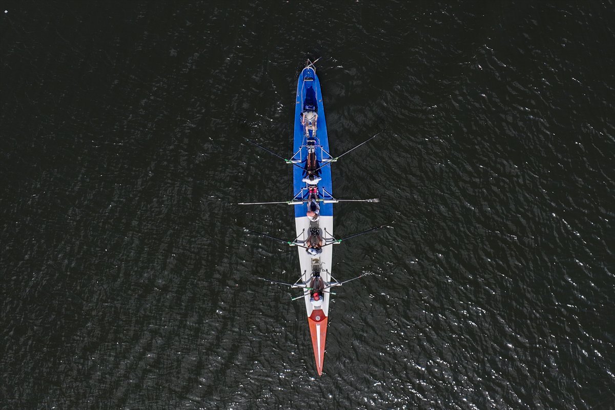 İstanbul’un kalbi Haliç'te kürek zamanı