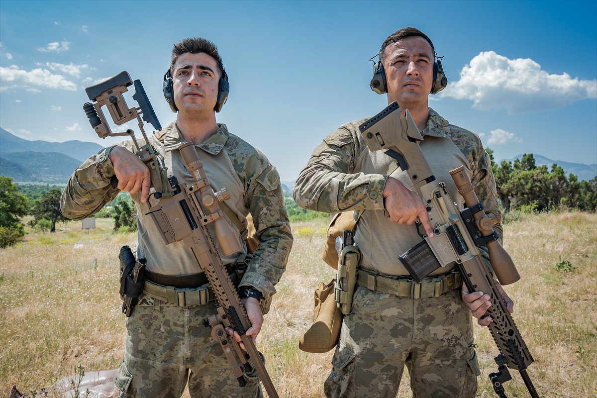 TSK'nın şampiyon keskin nişancıları, zorlu eğitimlerle göreve hazırlanıyor