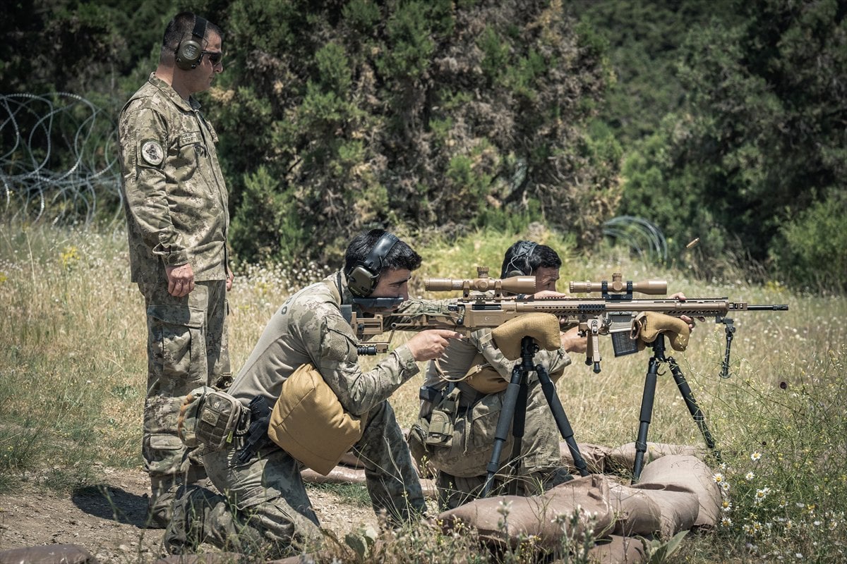 TSK'nın şampiyon keskin nişancıları, zorlu eğitimlerle göreve hazırlanıyor