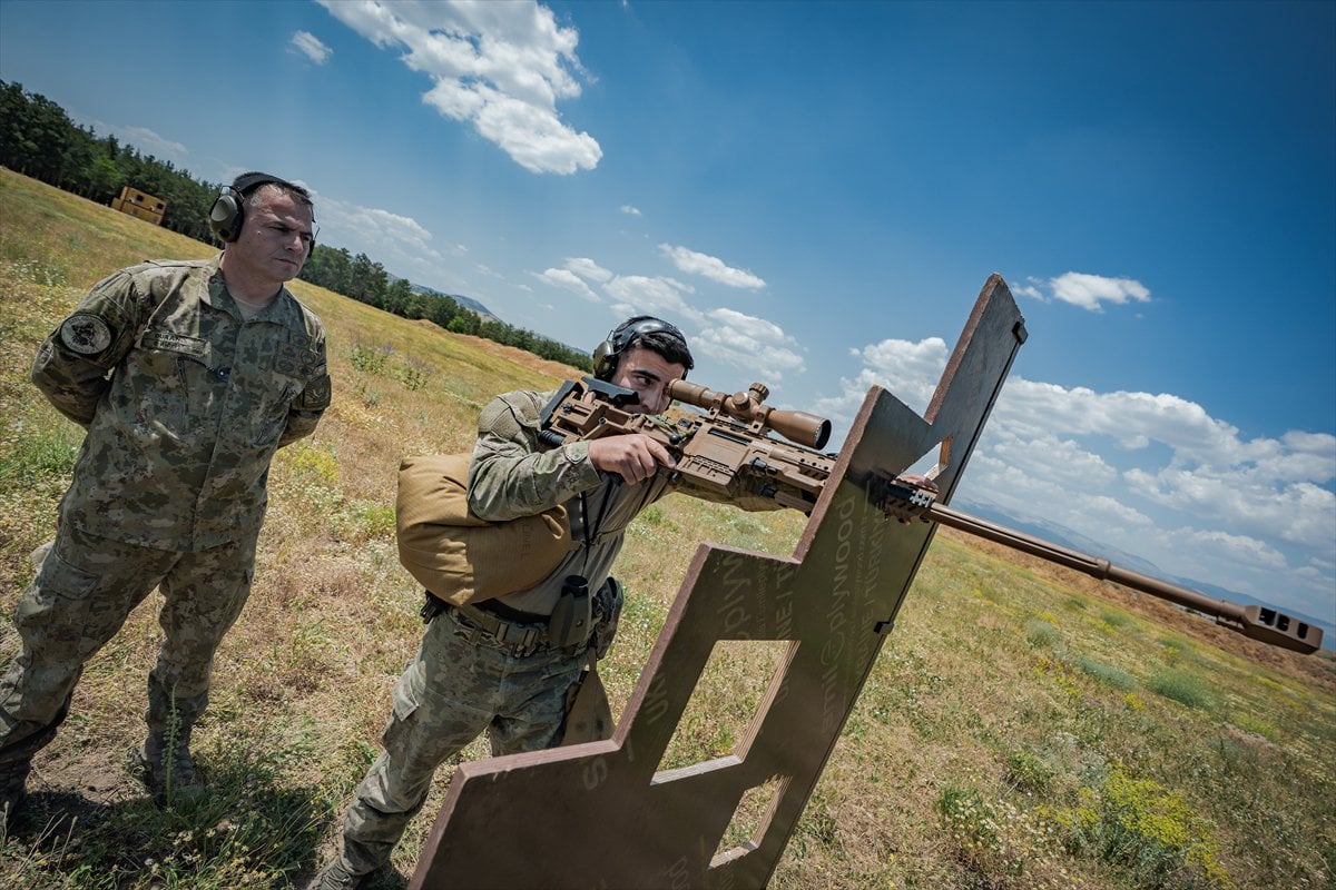 TSK'nın şampiyon keskin nişancıları, zorlu eğitimlerle göreve hazırlanıyor