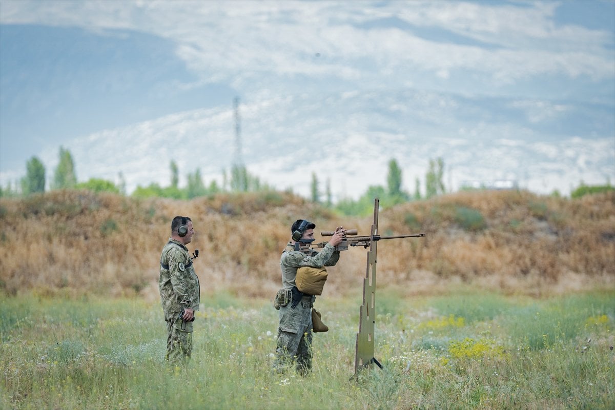 TSK'nın şampiyon keskin nişancıları, zorlu eğitimlerle göreve hazırlanıyor