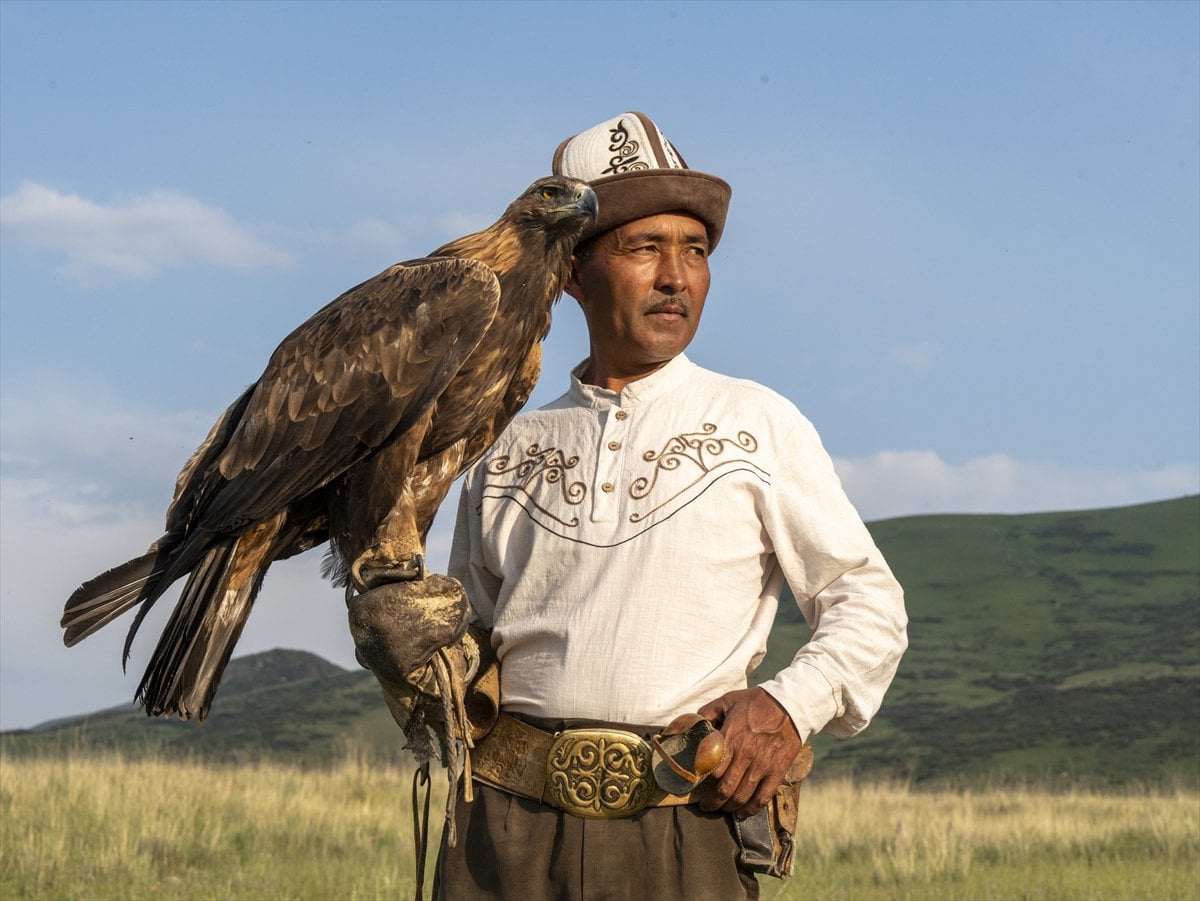 Kırgızistan’da asırlardır devam eden gelenek: Kartal Terbiyeciliği