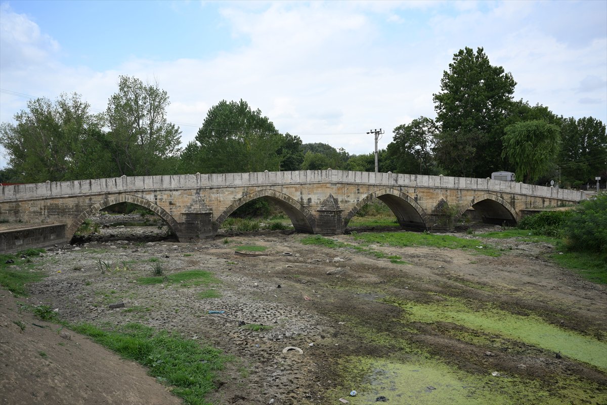 Tunca Nehri'nde su akışı tamamen durdu