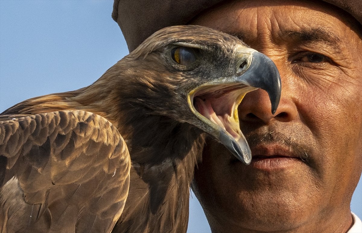 Kırgızistan’da asırlardır devam eden gelenek: Kartal Terbiyeciliği