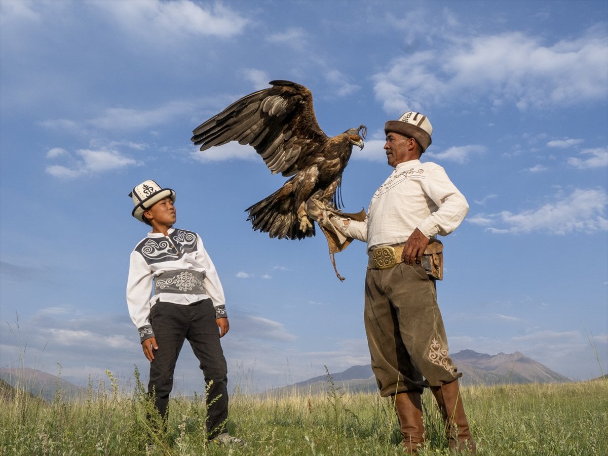 Kırgızistan’da asırlardır devam eden gelenek: Kartal Terbiyeciliği