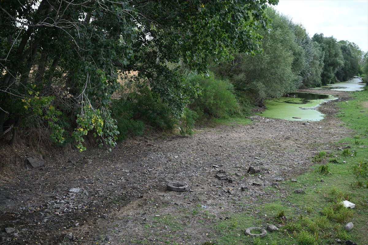 Tunca Nehri'nde su akışı tamamen durdu