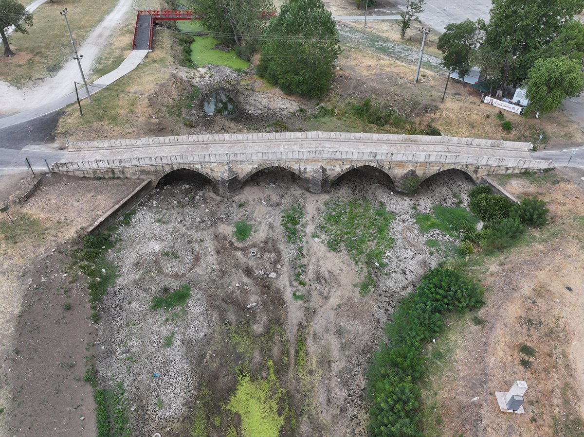 Tunca Nehri'nde su akışı tamamen durdu