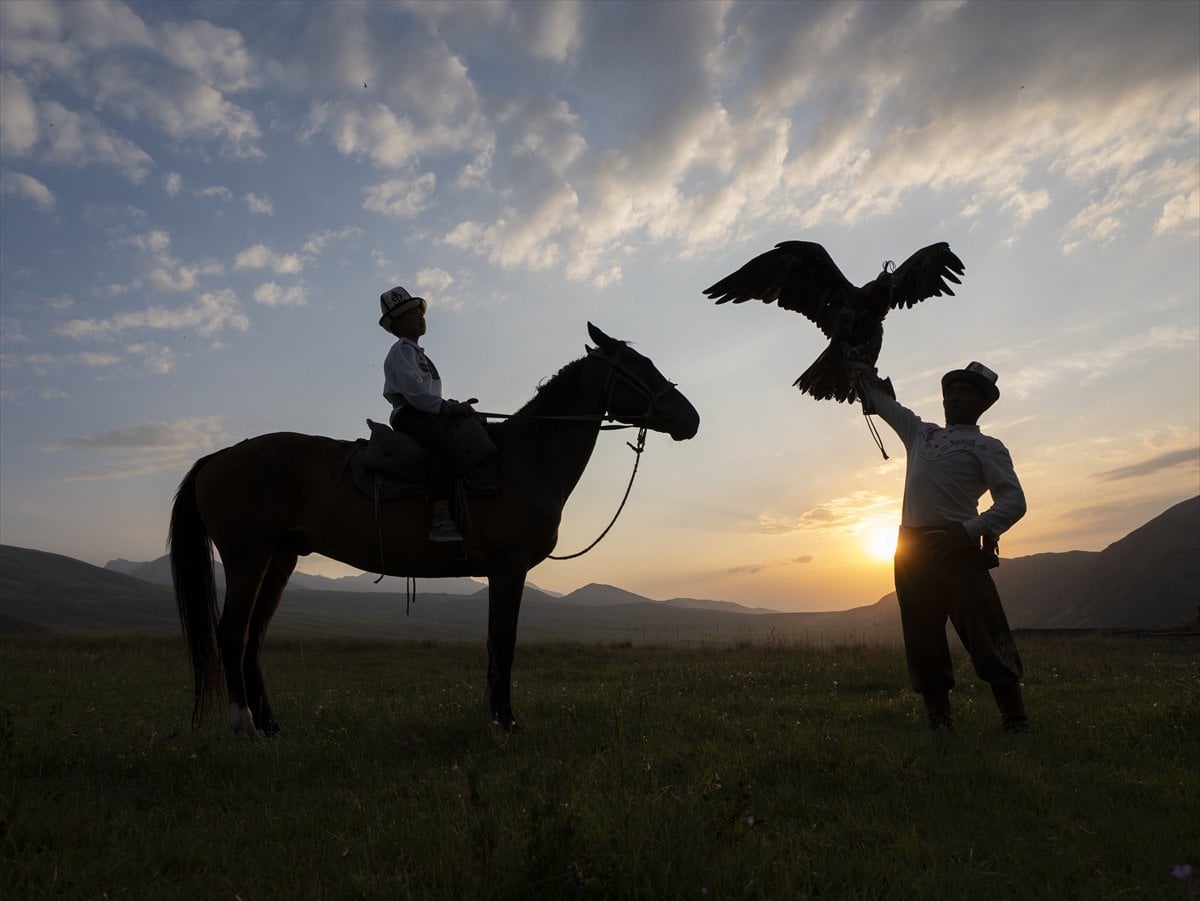 Kırgızistan’da asırlardır devam eden gelenek: Kartal Terbiyeciliği