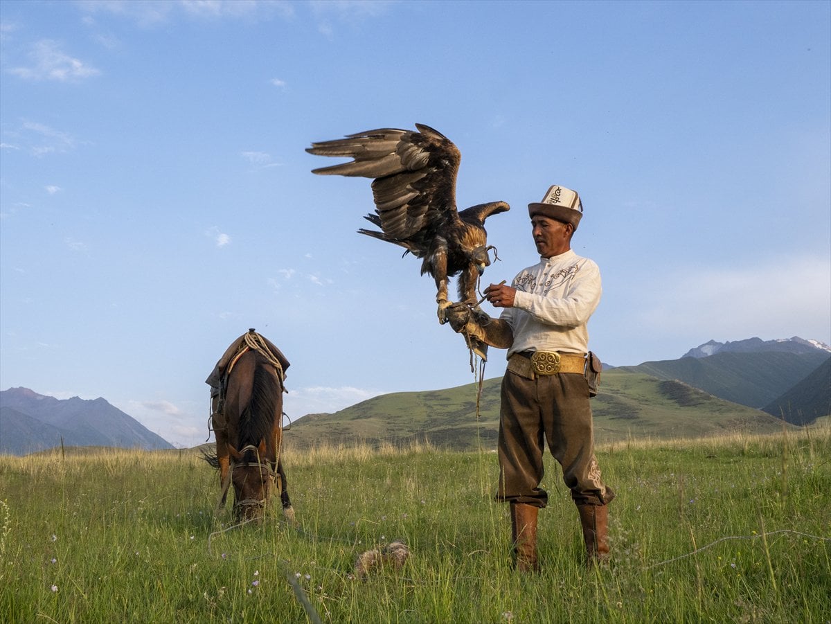 Kırgızistan’da asırlardır devam eden gelenek: Kartal Terbiyeciliği