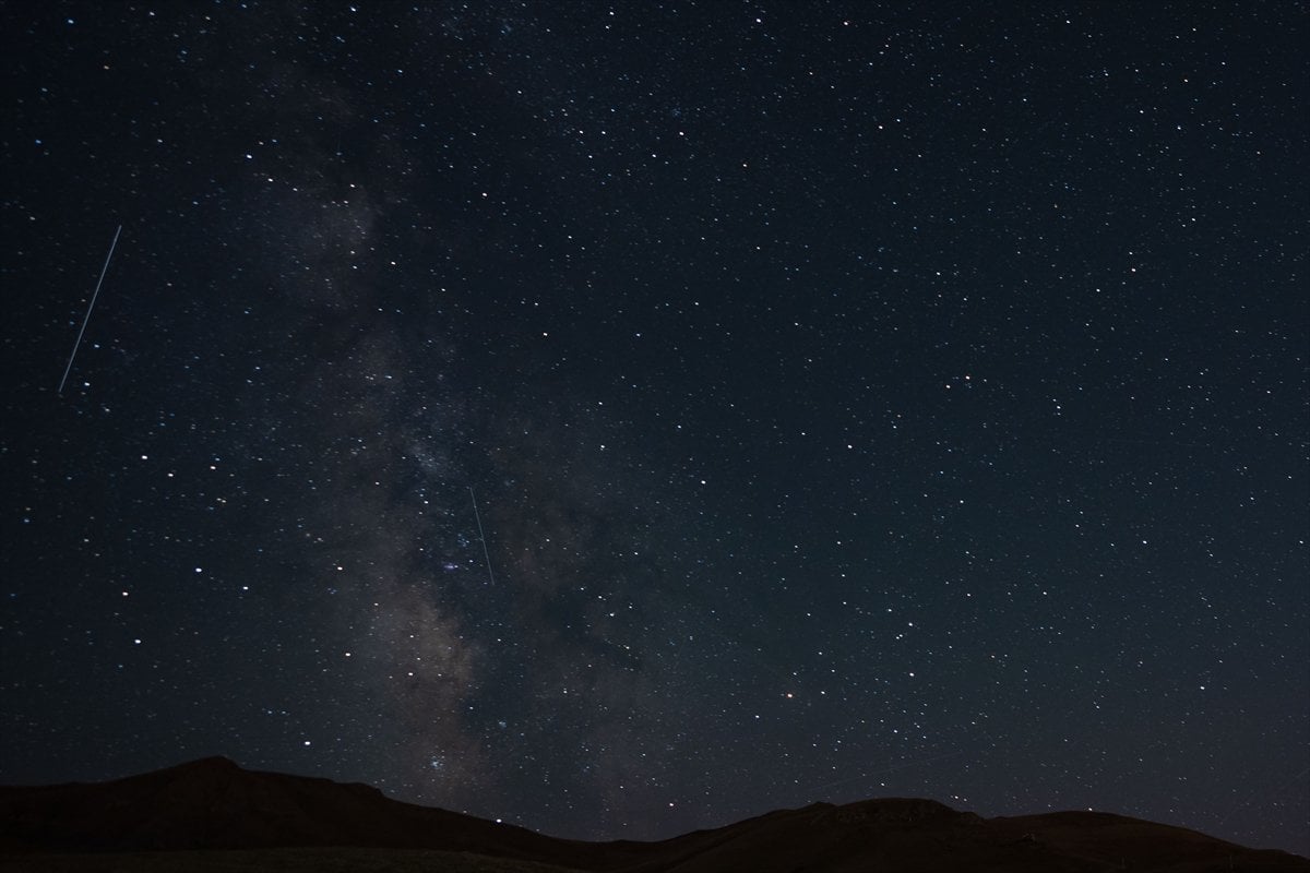 Yurt genelinde meteor yağmurundan büyüleyici kareler
