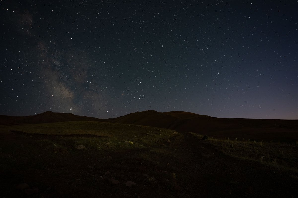 Yurt genelinde meteor yağmurundan büyüleyici kareler