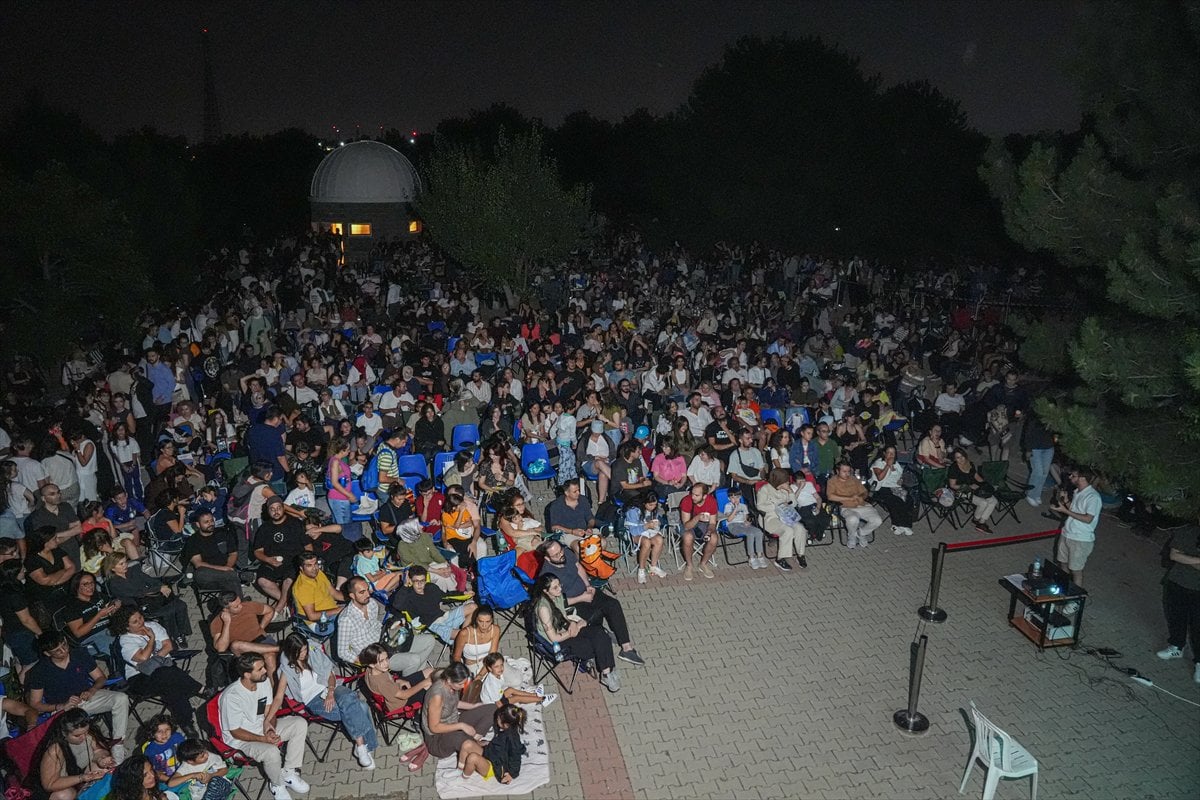 Yurt genelinde meteor yağmurundan büyüleyici kareler