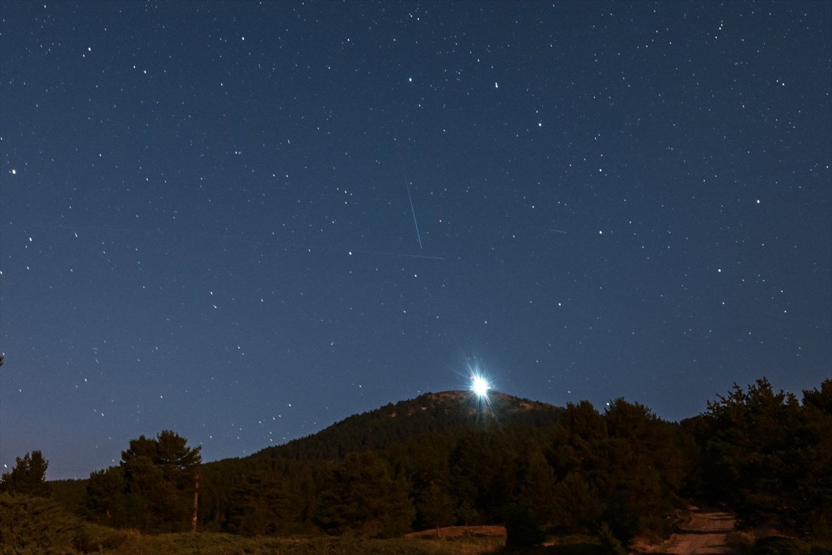 Yurt genelinde meteor yağmurundan büyüleyici kareler