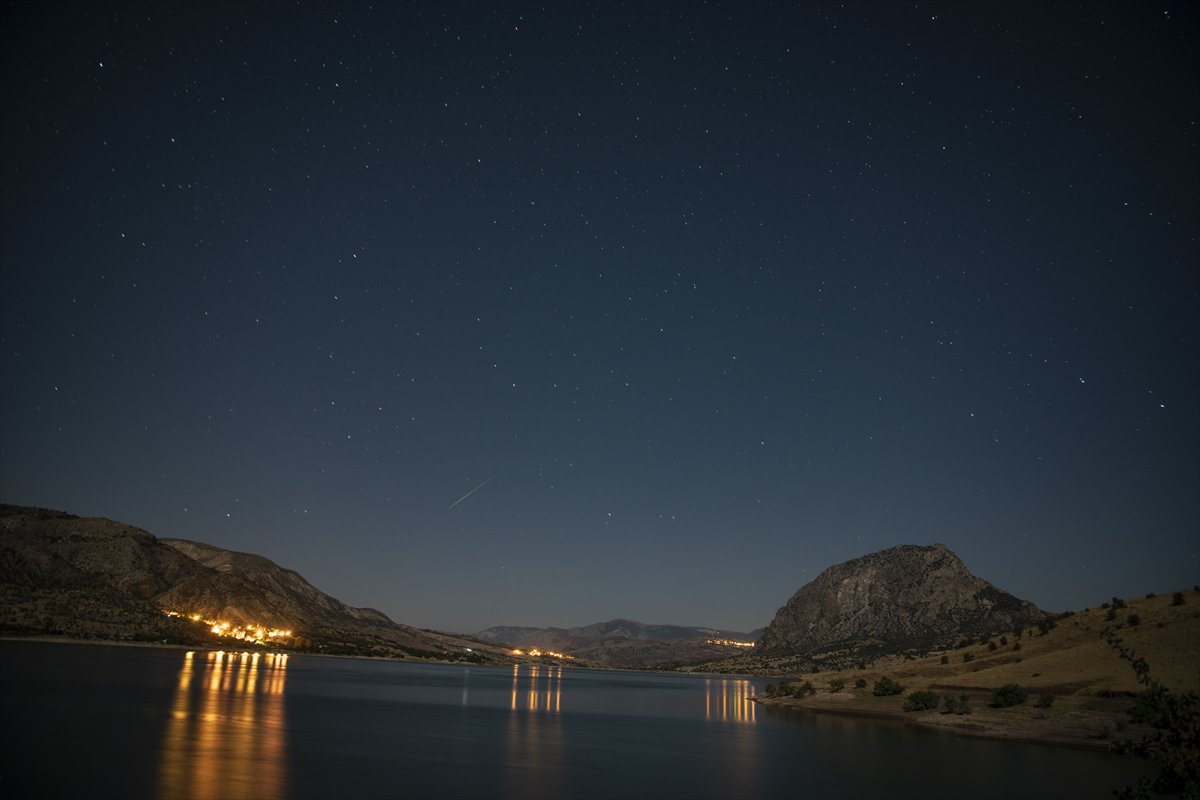 Yurt genelinde meteor yağmurundan büyüleyici kareler