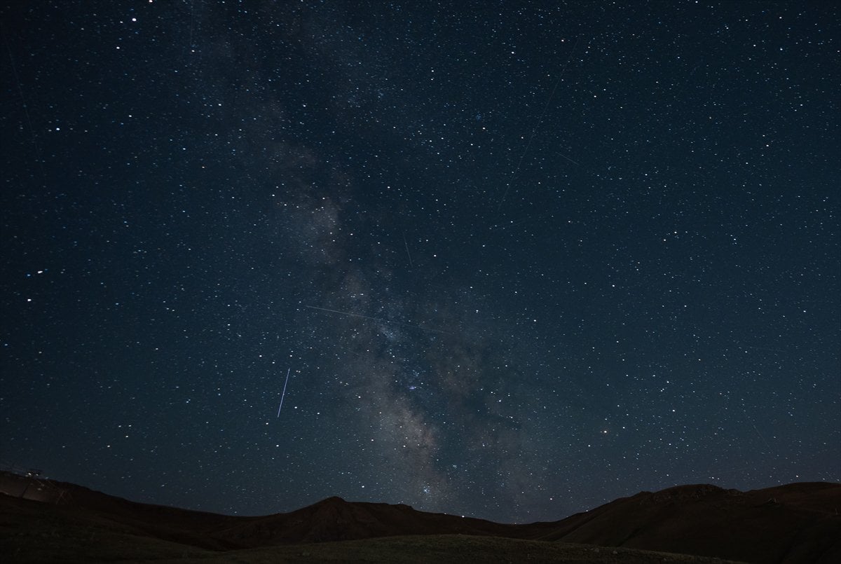 Yurt genelinde meteor yağmurundan büyüleyici kareler