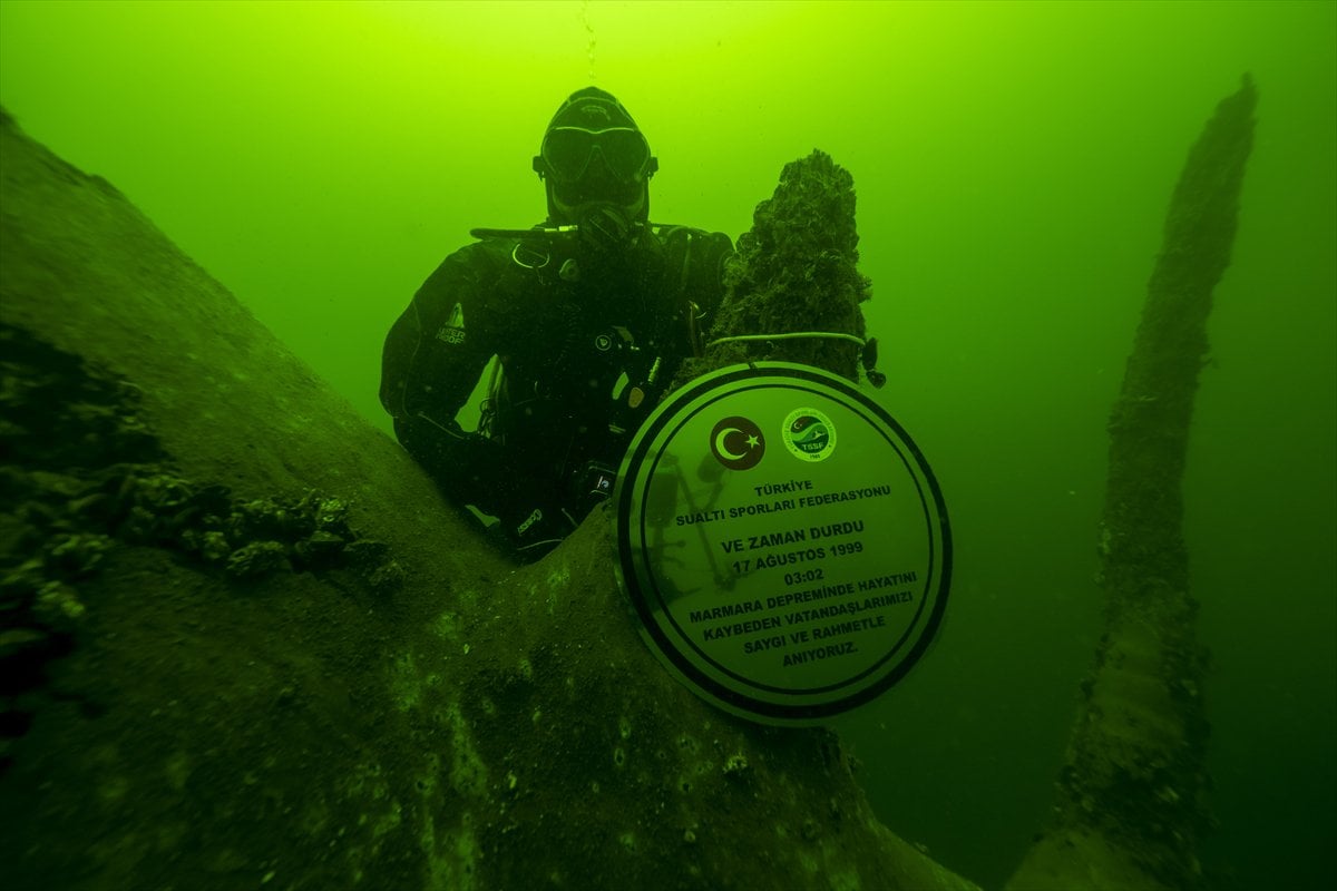 Marmara Depremi'nin su altındaki izleri