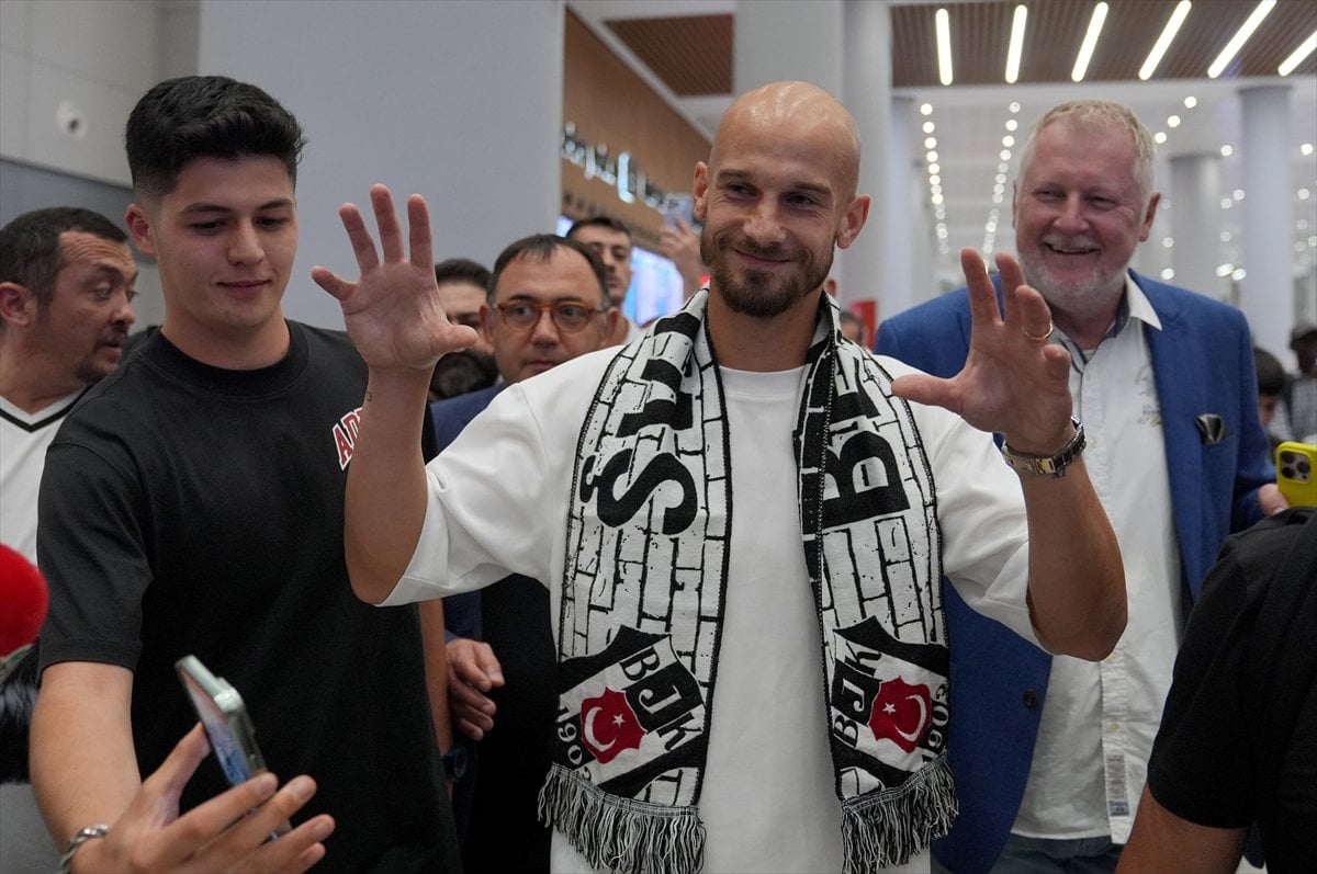 Türk futbolunun hareketli transfer gecesi