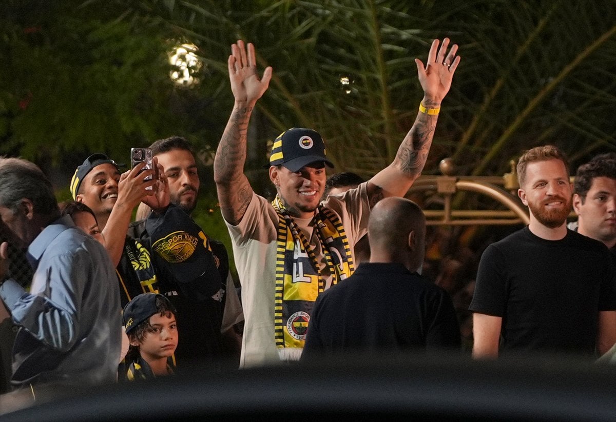 Türk futbolunun hareketli transfer gecesi