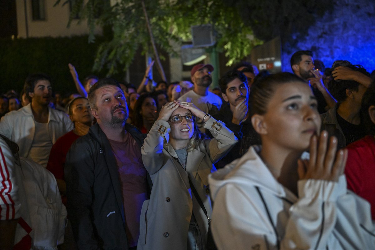 Türkiye ve Almanya karşılaşmasına vatandaşlardan yoğun ilgi