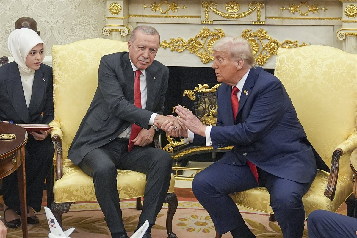 Cumhurbaşkanı Erdoğan ile ABD Başkanı Trump'ın görüşmesinden tarihi kareler