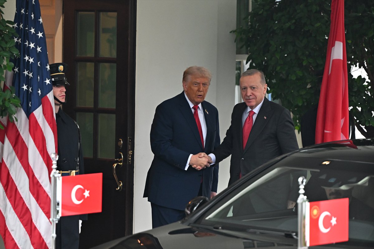 Cumhurbaşkanı Erdoğan ile ABD Başkanı Trump'ın görüşmesinden tarihi kareler