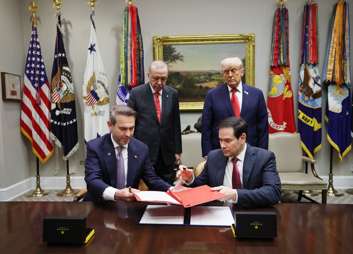 Cumhurbaşkanı Erdoğan ile ABD Başkanı Trump'ın görüşmesinden tarihi kareler