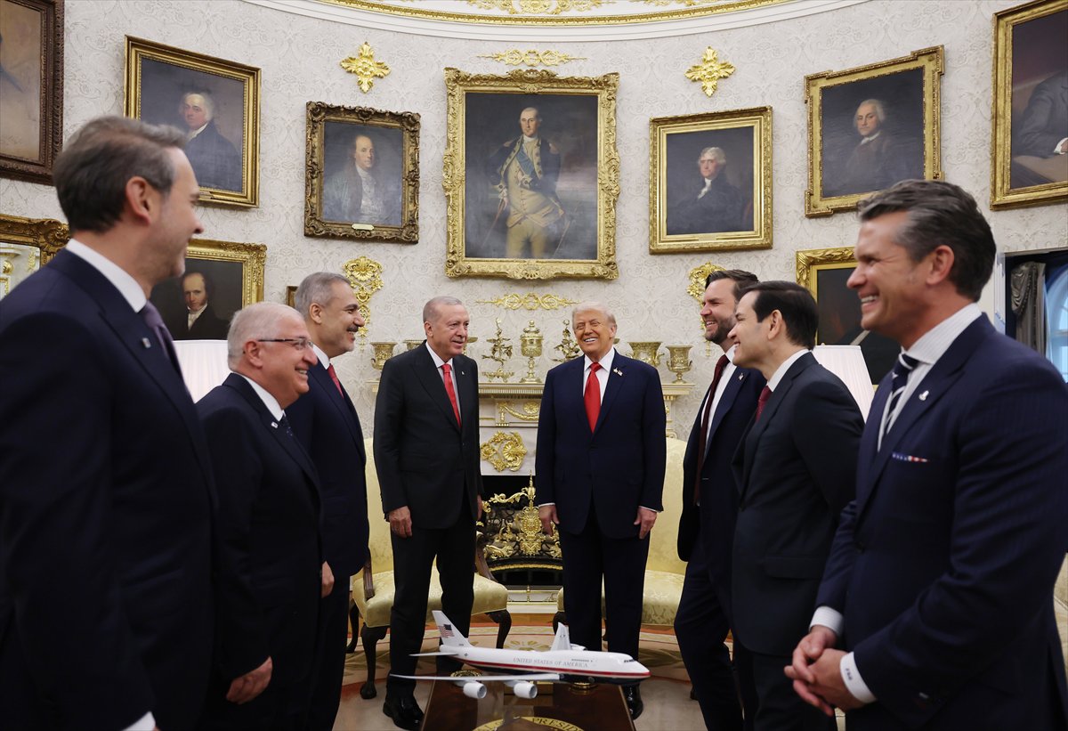 Cumhurbaşkanı Erdoğan ile ABD Başkanı Trump'ın görüşmesinden tarihi kareler
