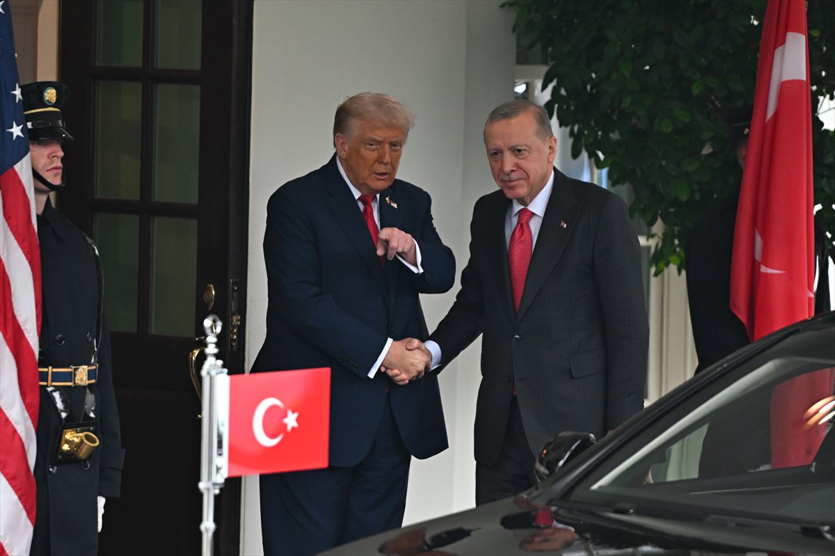 Cumhurbaşkanı Erdoğan ile ABD Başkanı Trump'ın görüşmesinden tarihi kareler