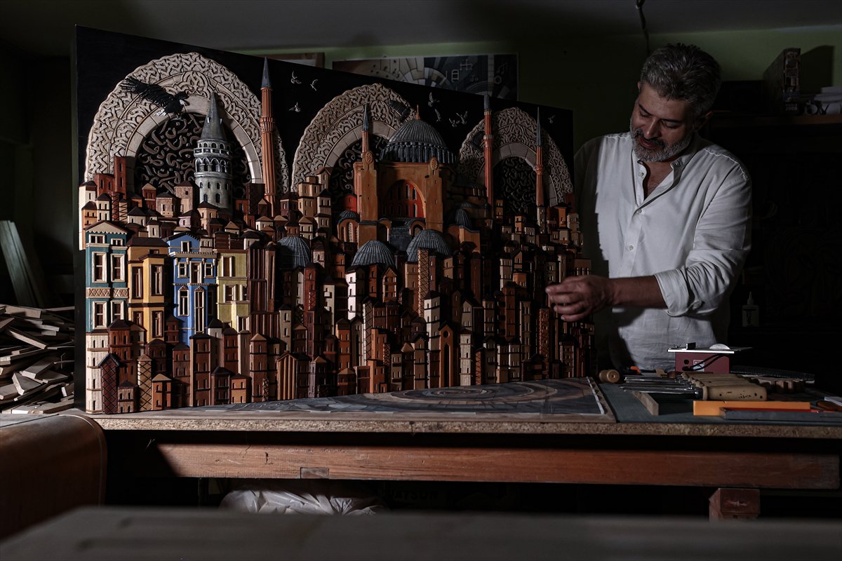 Türk usta, 'Neva' sanatıyla 3 boyutlu ahşap eserler üretiyor