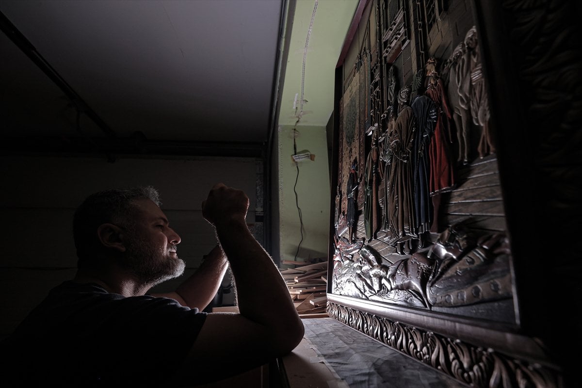 Türk usta, 'Neva' sanatıyla 3 boyutlu ahşap eserler üretiyor