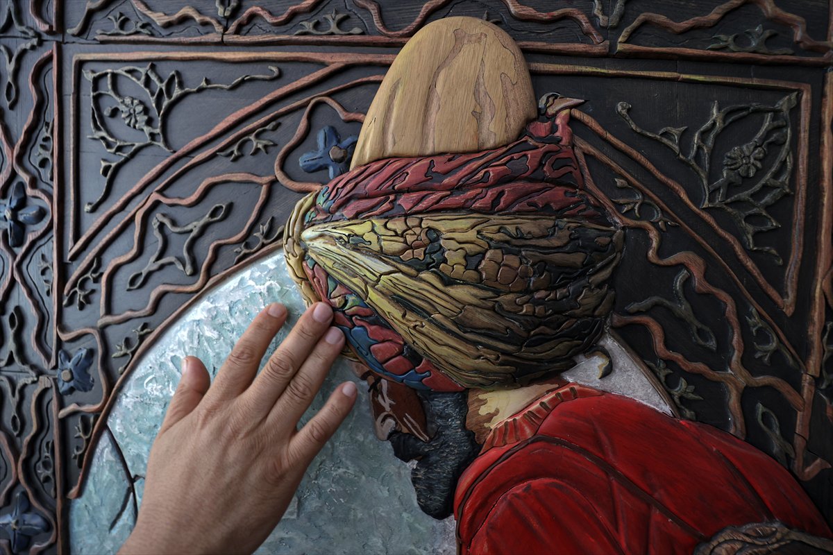 Türk usta, 'Neva' sanatıyla 3 boyutlu ahşap eserler üretiyor