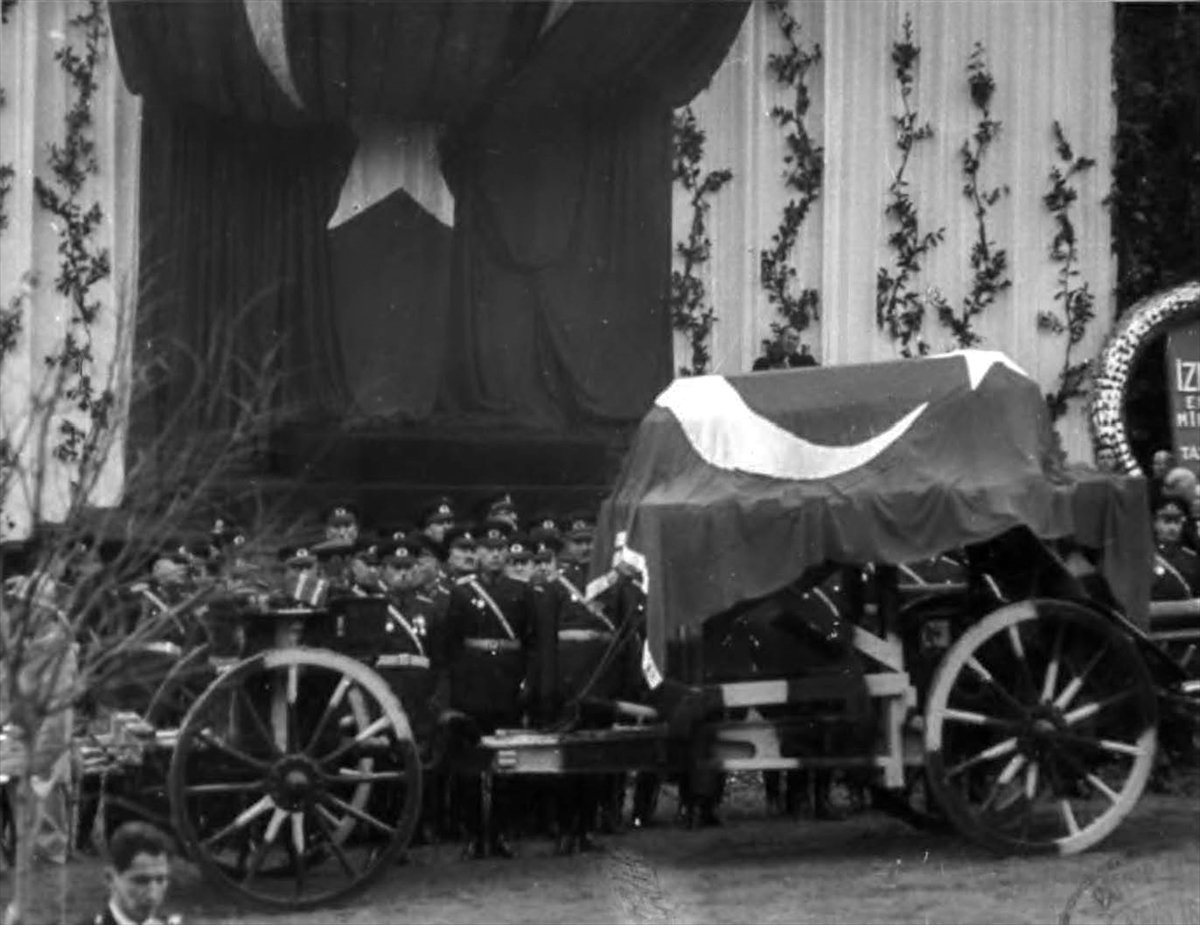 Saygıyla: Atatürk 87 yıl önce aramızdan ayrıldı