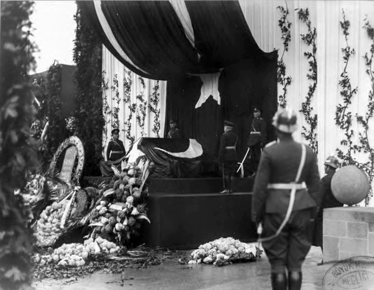 Saygıyla: Atatürk 87 yıl önce aramızdan ayrıldı