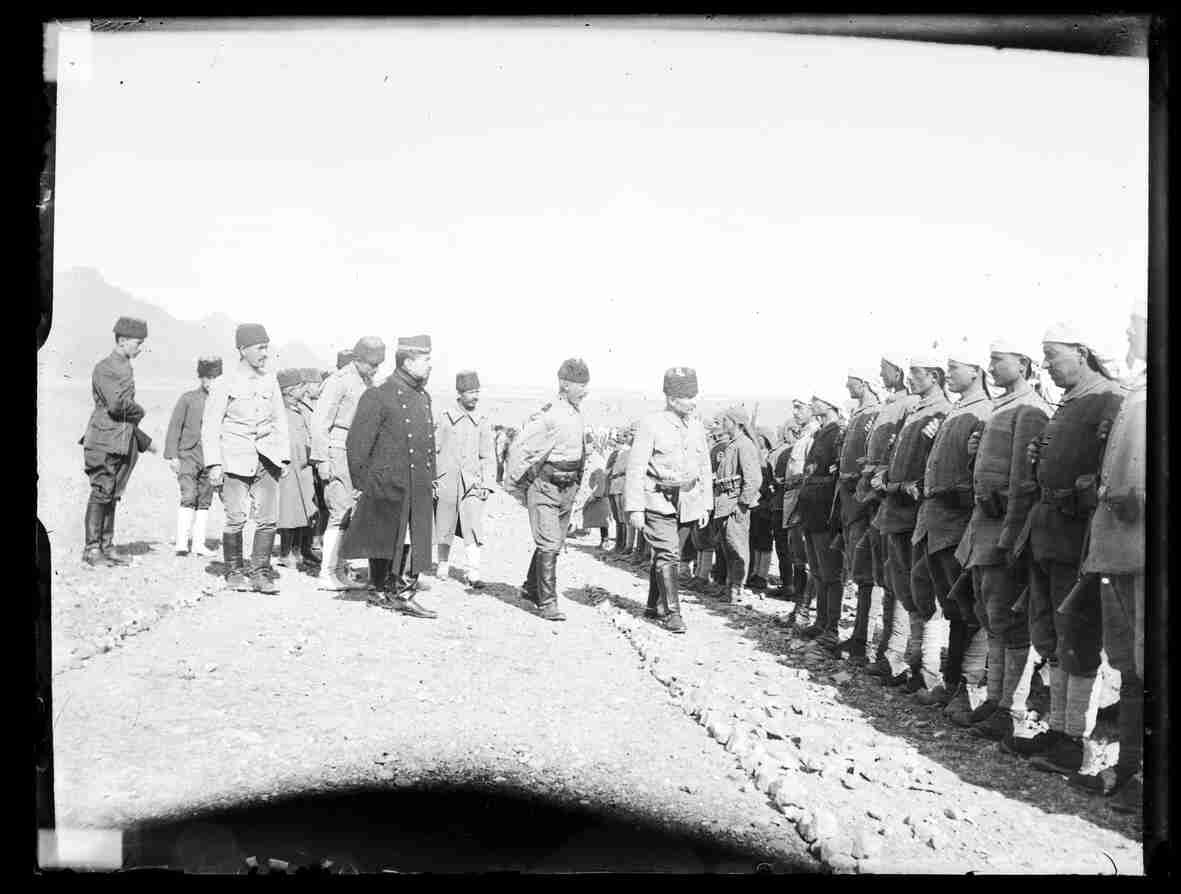 Fahreddin Paşa'nın 600'den fazla fotoğrafı erişime açıldı