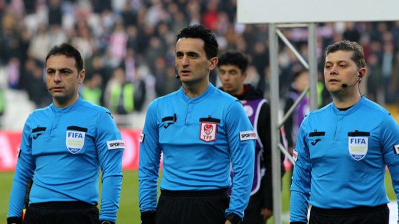 Sivasspor'un iptal edilen golünde hakemlerin konuşması